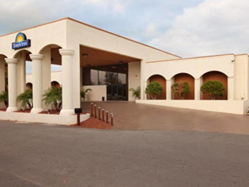 Days Inn & Suites By Wyndham Clermont Kültér fotó