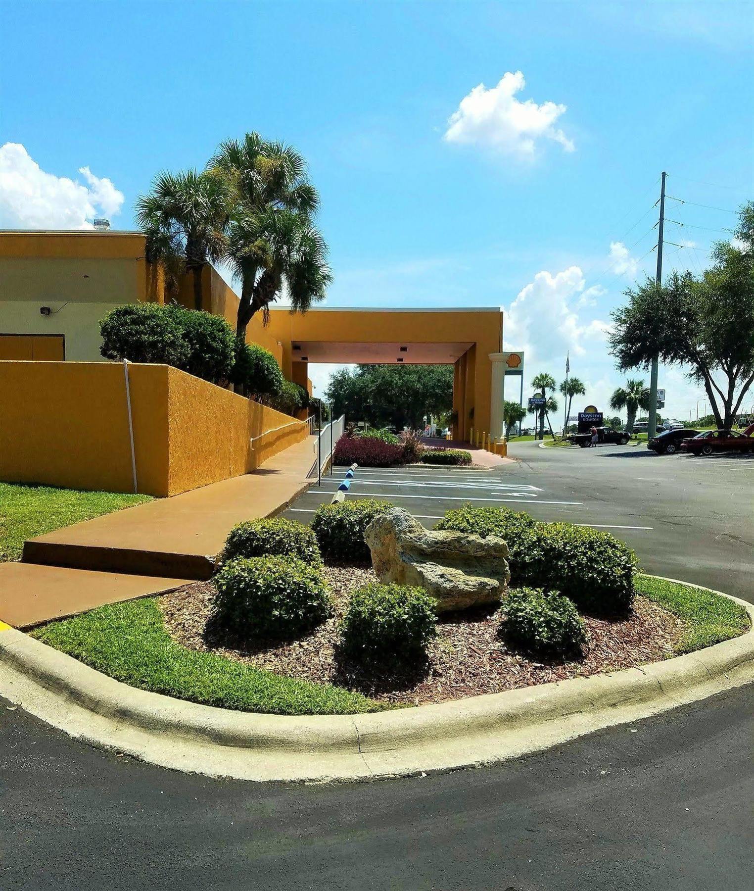 Days Inn & Suites By Wyndham Clermont Kültér fotó